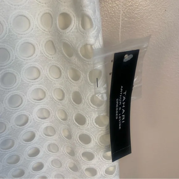 Tahari Circle Eyelet White Lace Shift Dress - Picture 7 of 15